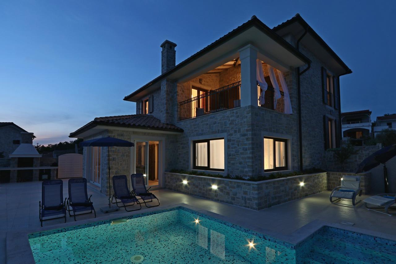 Villa Lurda Linardici Krk ภายนอก รูปภาพ