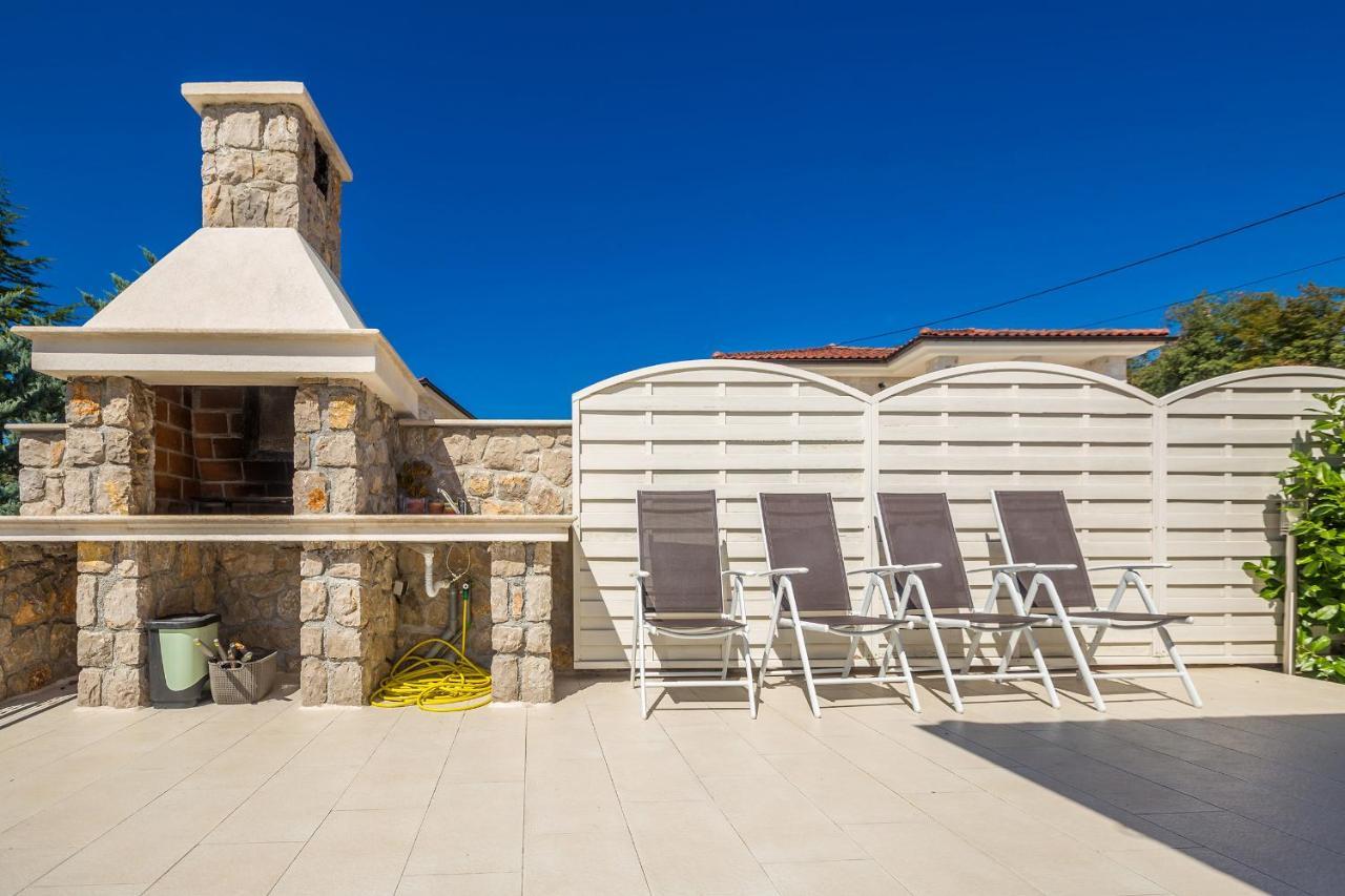 Villa Lurda Linardici Krk ภายนอก รูปภาพ