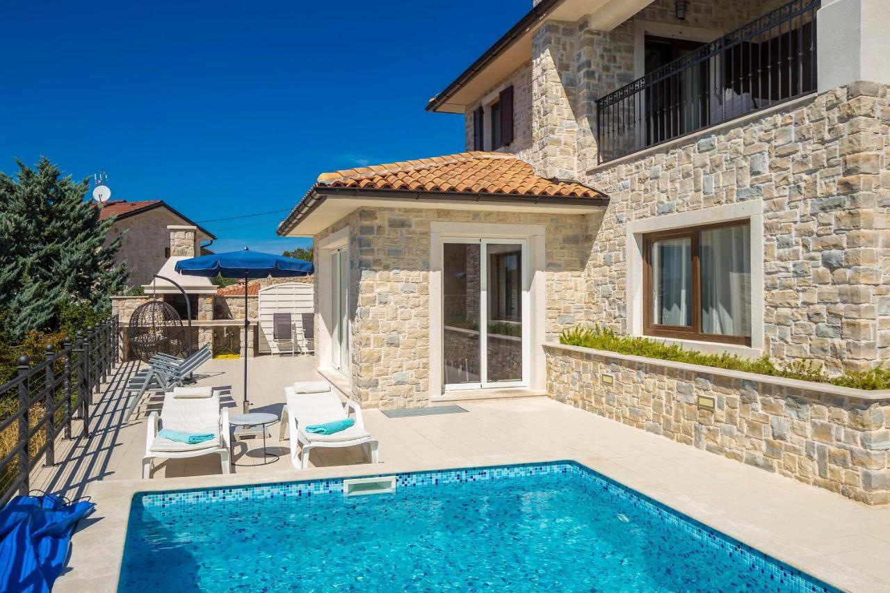 Villa Lurda Linardici Krk ภายนอก รูปภาพ